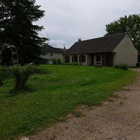 Chez Berthe Vila Brinon-sur-Beuvron Exterior foto